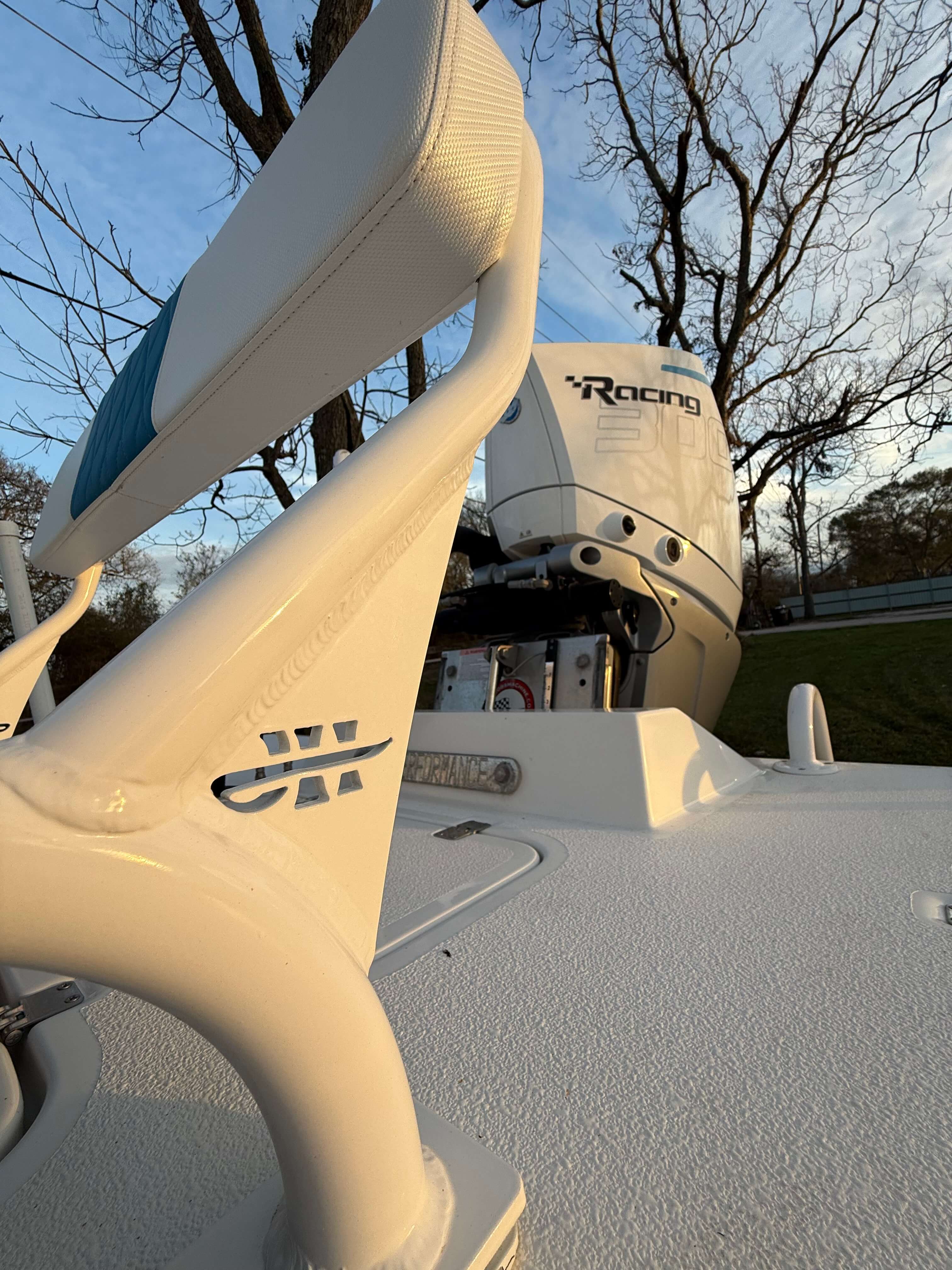 JH Outlaw 230x Fishing Boat